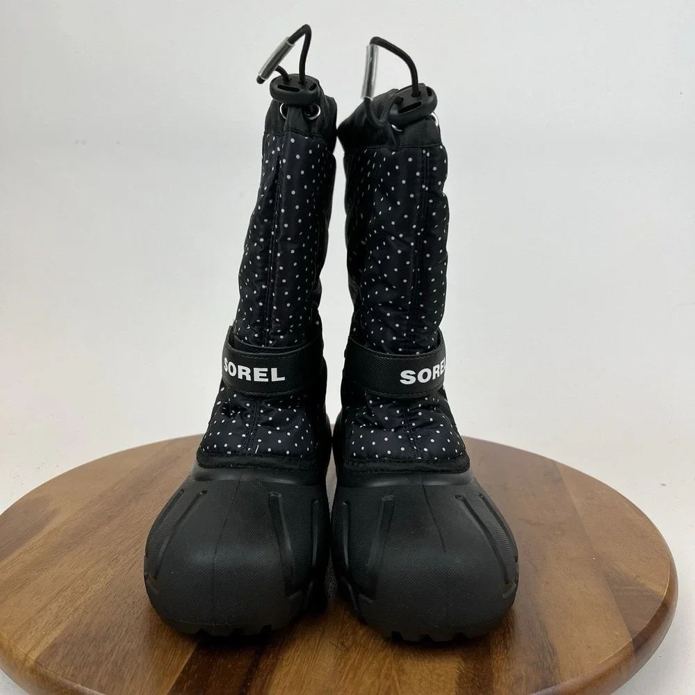 NIB Big Kids Sorel Youth Flurry Print Black Polka Dot Winter Snow Boots Size 4 Y
